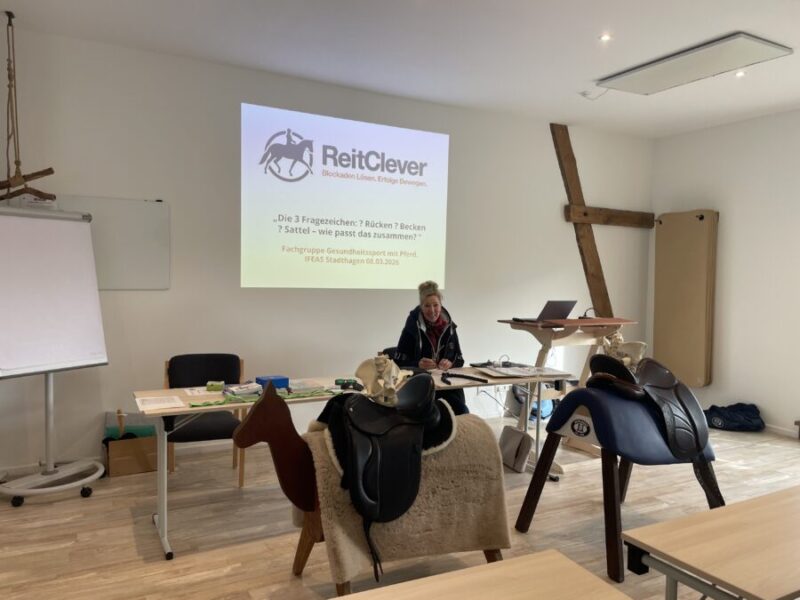 #reitcleverontour, #gesundreiten, #voneinanderlernen #Tierschutz #diedrei??? Voneinander lernen ist wichtig, das tun auch wir Dozenten